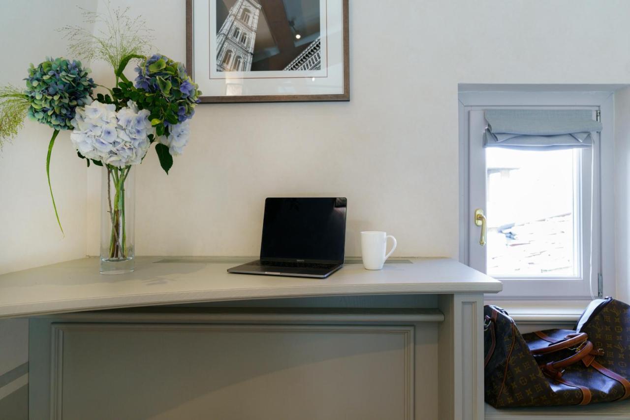 Marchesa Olympia - La Dimora Degli Affreschi Apartment Florence